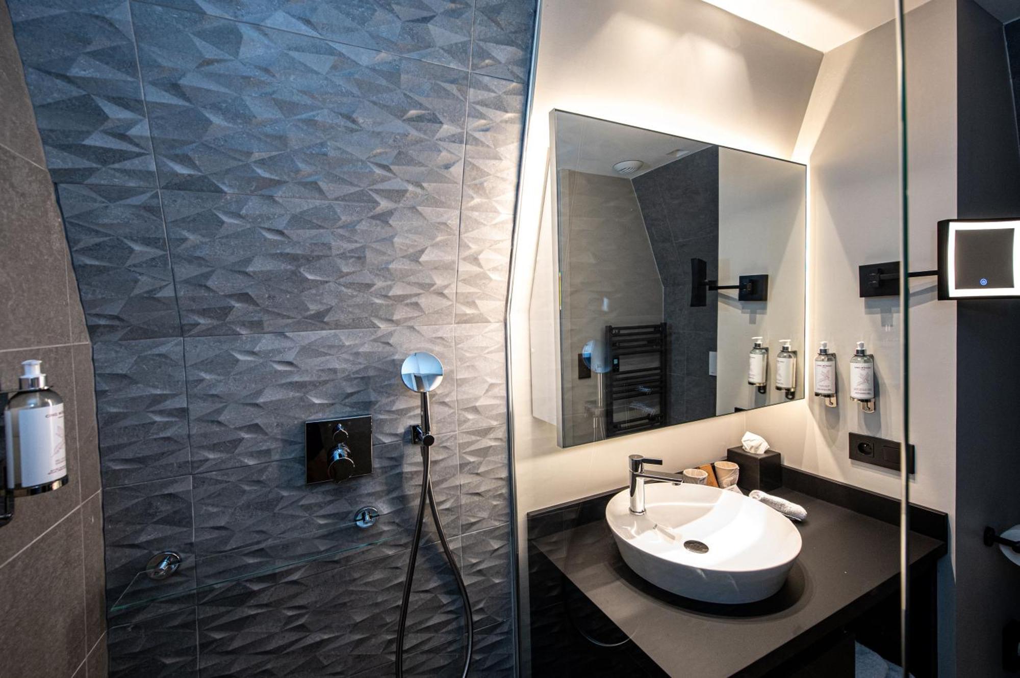 Best Western Premier Le Chapitre Hotel And Spa Remiremont Exteriér fotografie