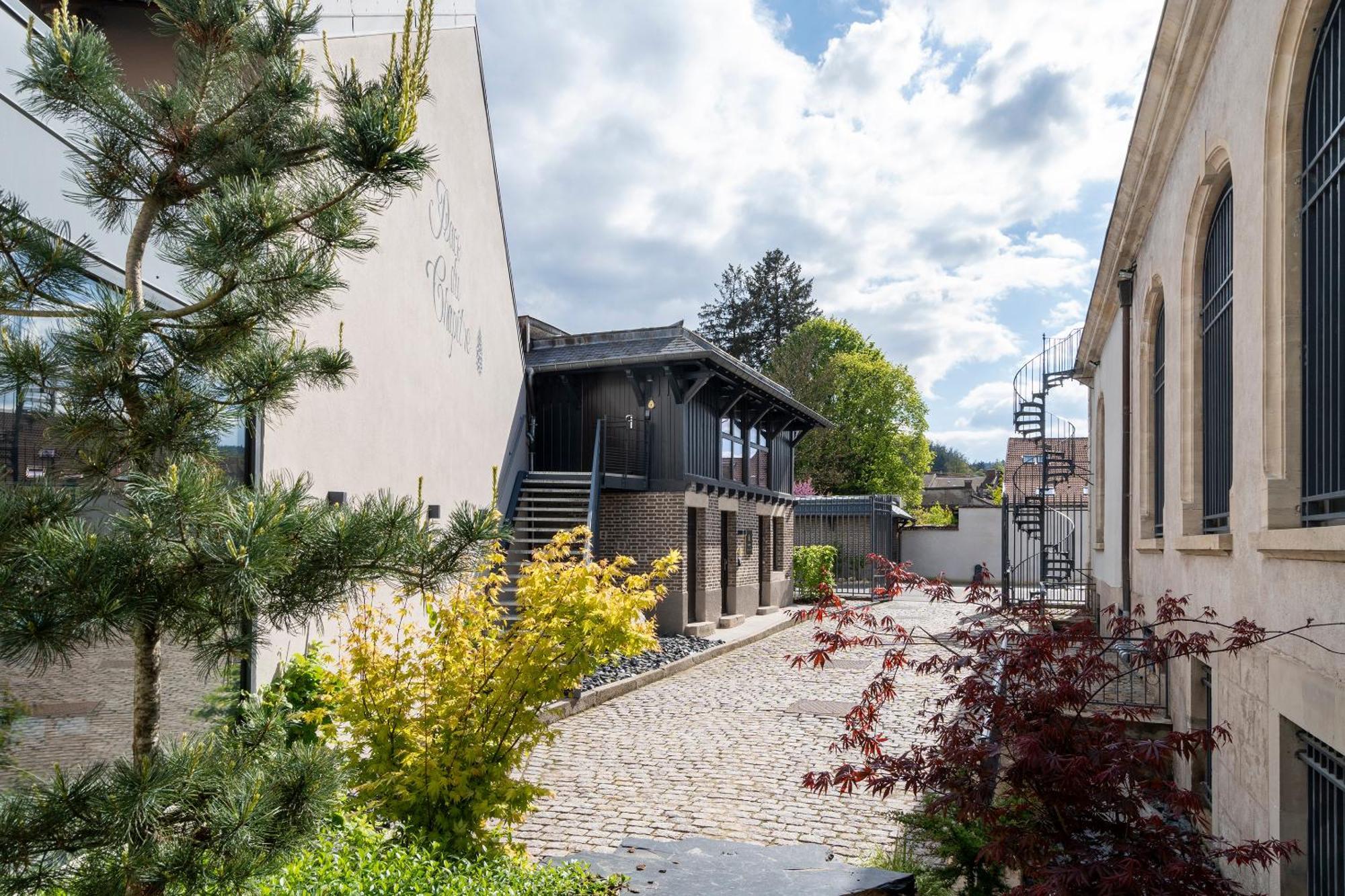 Best Western Premier Le Chapitre Hotel And Spa Remiremont Exteriér fotografie